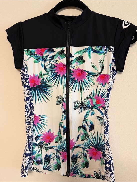 Rip Curl Other - Ripcurl Tropical Floral Zip-Front Rash Guard- Black & Pink